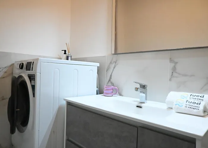 A42 - Ancona, Bilocale In Pieno Centro Διαμέρισμα *