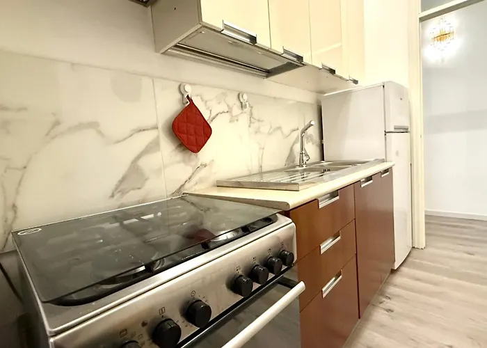 A42 - Ancona, Bilocale In Pieno Centro * Ανκόνα